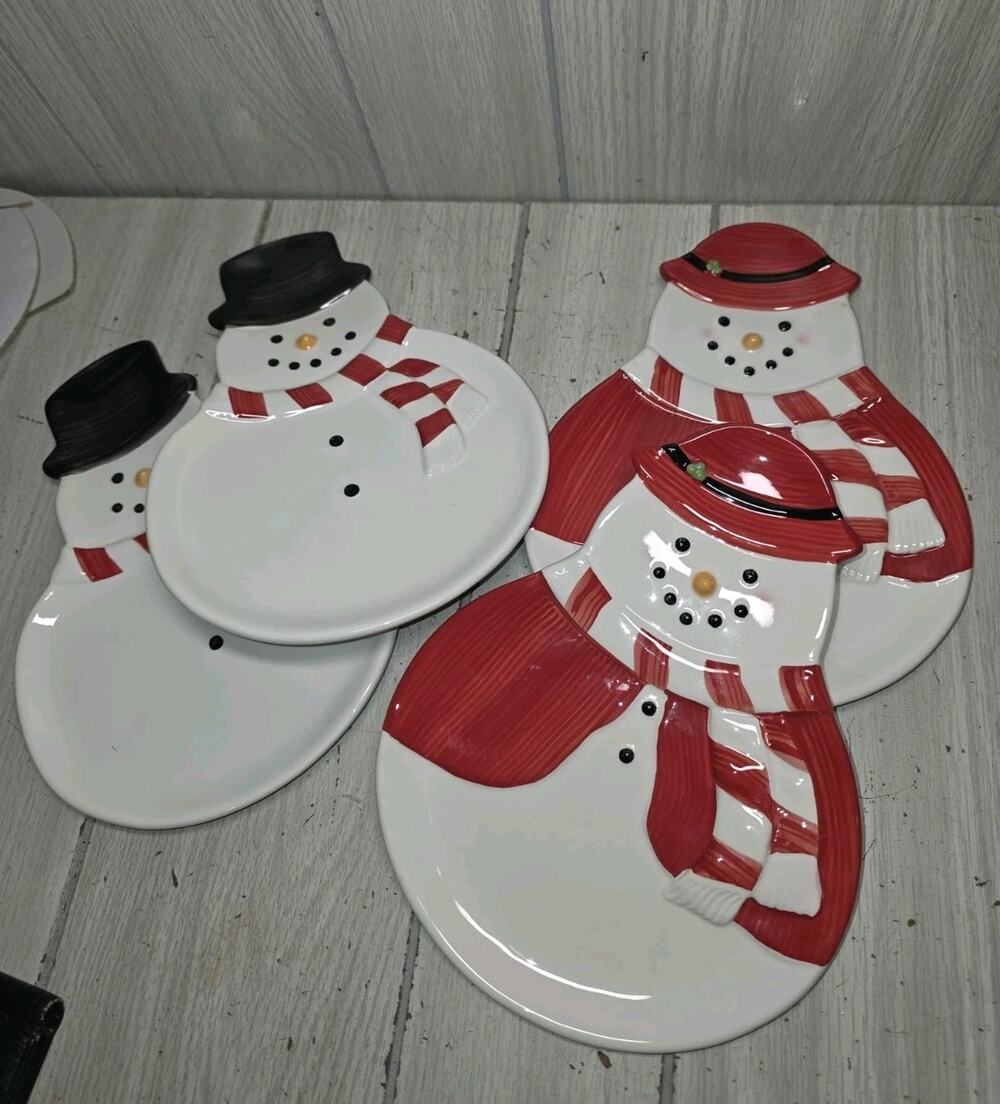 Vtg Williams Sonoma Snowman & Snowmaid 4 Plates Christmas Holiday Holiday New